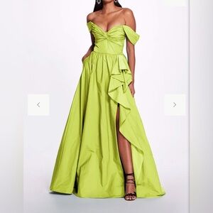 Marchesa Twist Taffeta Gown, Size 2, “Spring Green”